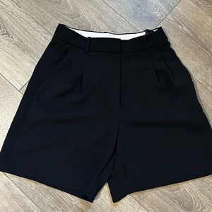 Wilfred Effortless Short Mini